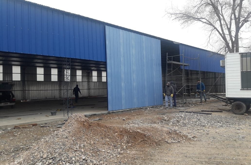 Galpon de 1000m2 en alquiler sobre terreno de 1800 m2 ubicado en PIN