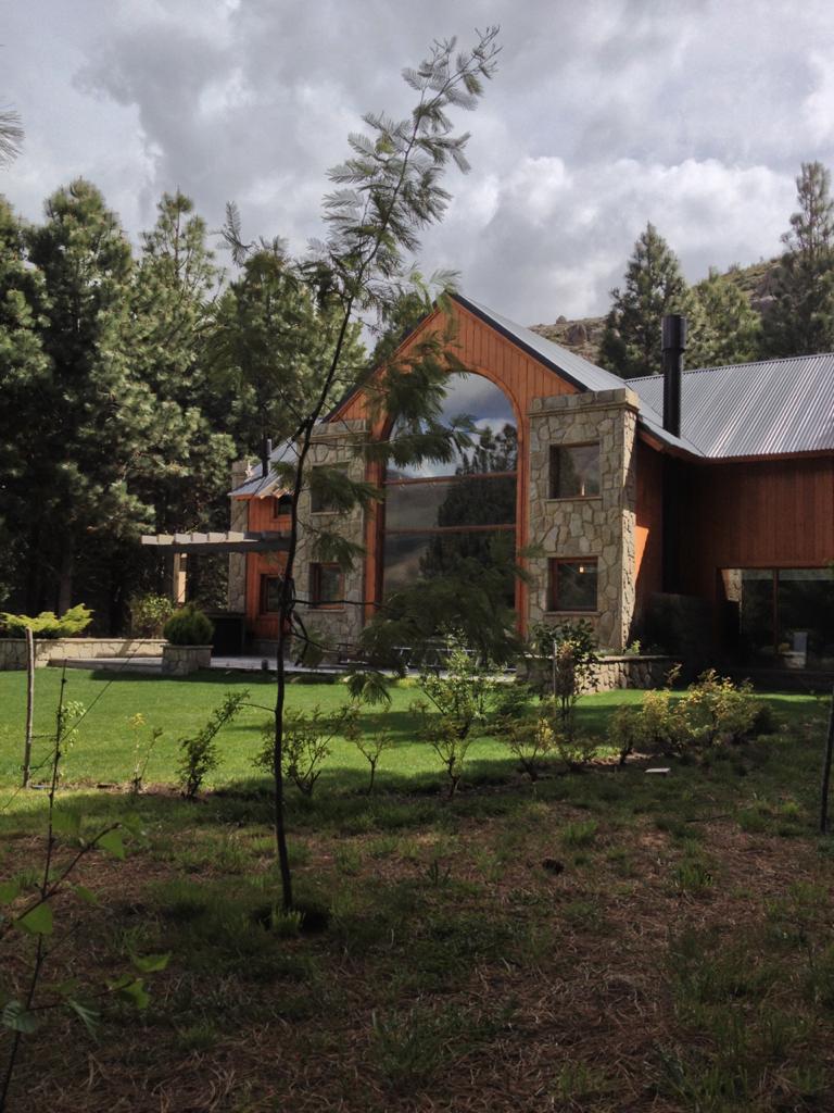Casa  Ejecutiva de 250 m2  en Venta Chapelco Golf  Resort, San Martin de los Andes
