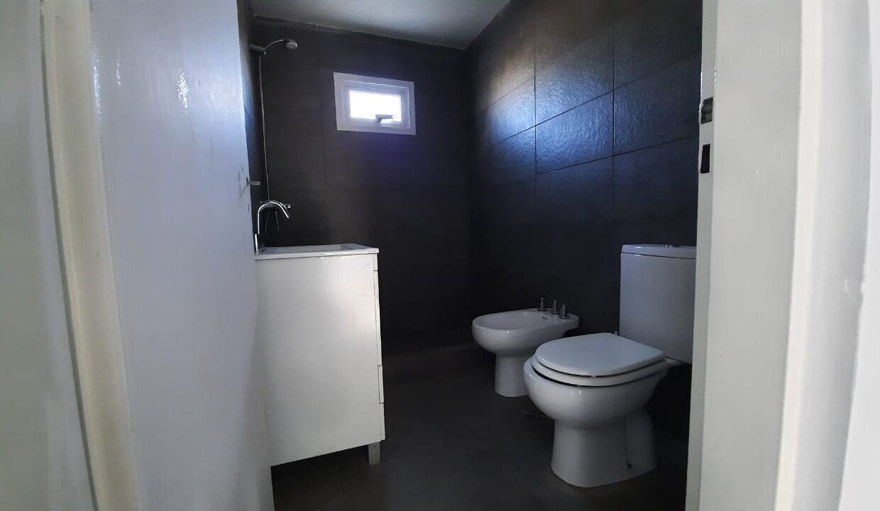 9a1cf045-2398-4a87-abad-cbe609769bf9
